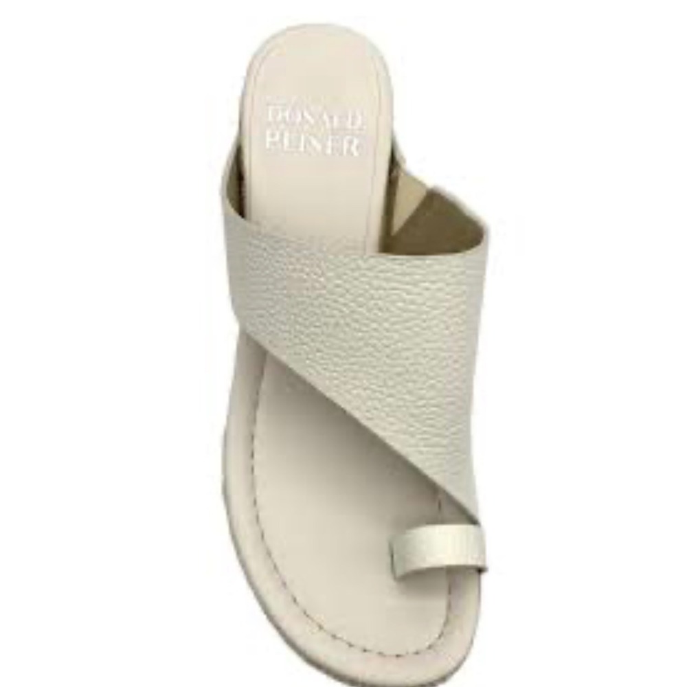 Donald Pliner White Pebbled Leather Toe Ring Wedge Espadrille Slide Sandals 7.5